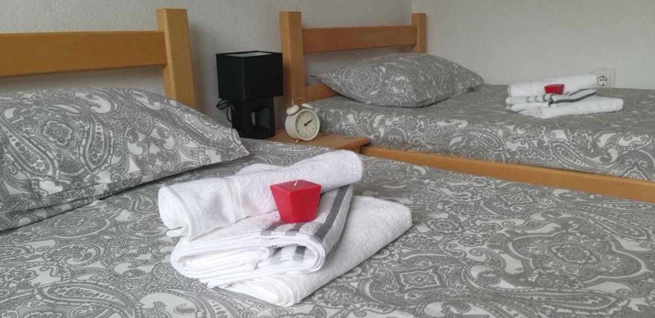 Studio Apartman Sajra Кулен Вакуф Екстериор снимка