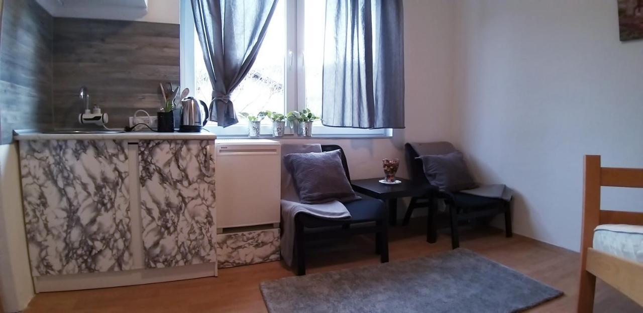Studio Apartman Sajra Кулен Вакуф Екстериор снимка