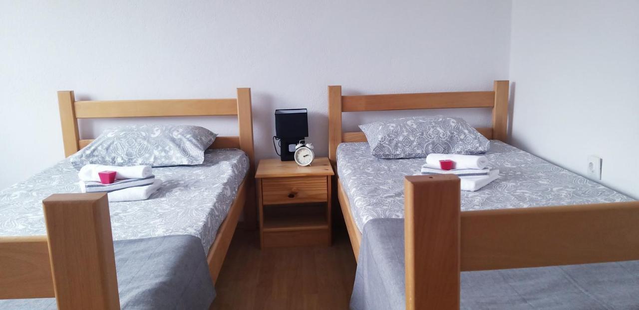 Studio Apartman Sajra Кулен Вакуф Екстериор снимка